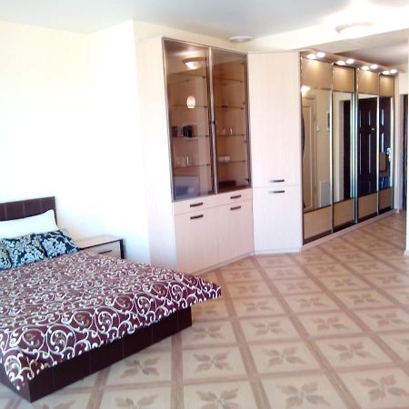 Apartment Near Dnipro Arena מראה חיצוני תמונה